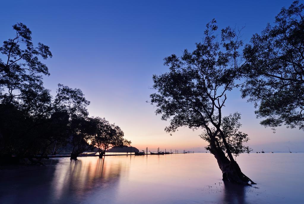 Sunrise Tropical Resort Railay Beach Exterior photo